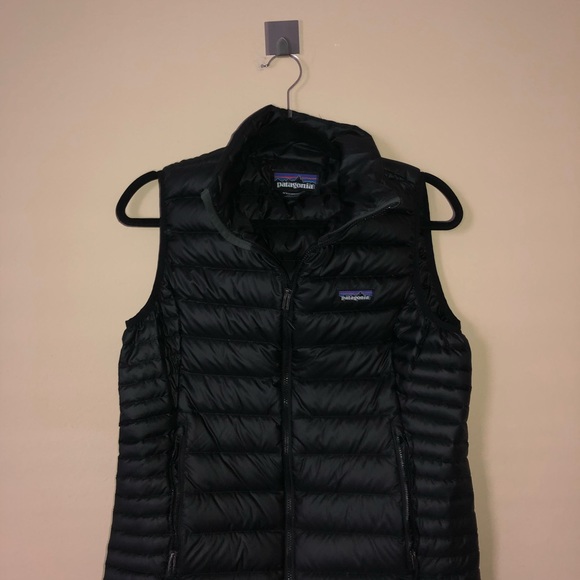 Patagonia women’s down vest medium black - Picture 3 of 5